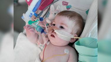 Ordenan eutanasia a bebé con enfermedad incurable en Reino Unido: "Tiene mucho dolor"