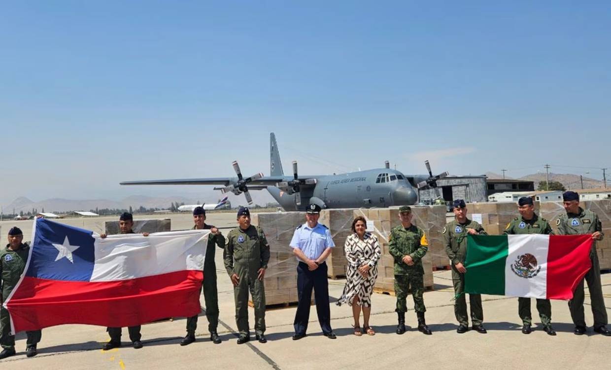 Llega a Chile primer cargamento de ayuda humanitaria de México. // Foto: El Universl/SRE