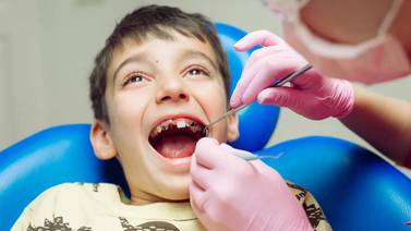 Odontóloga advierte sobre problemas bucales en menores durante periodo vacacional
