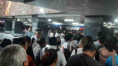 Suicida se arroja a la L2 del Metro en estación Pino Suárez, en CDMX