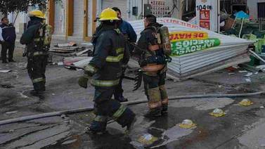 Explota carnicería y atacan sucursal a balazos en Celaya, Guanajuato
