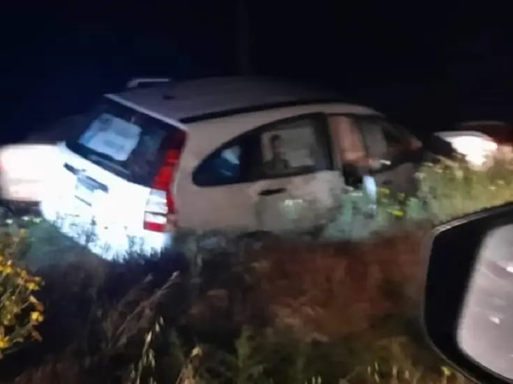 Resulta lesionada candidata en accidente en cuesta de Camalú