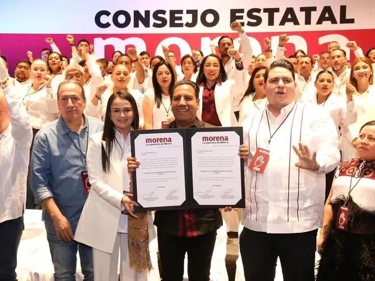Morena entrega constancia a Eduardo Ramírez Aguilar como candidato a gobernador de Chiapas  
