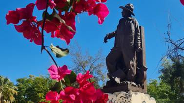 Regresan estatua de Jesús García al Parque Madero