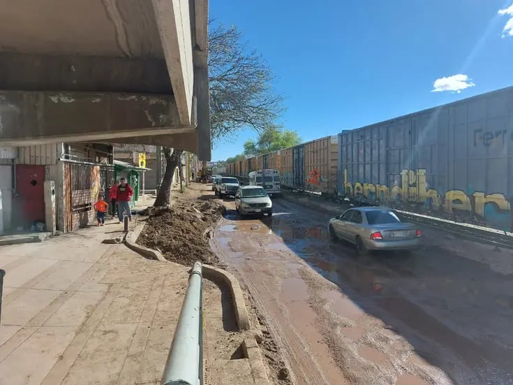 Resienten comerciantes cuantiosas pérdidas por retraso en obras de Nogales 