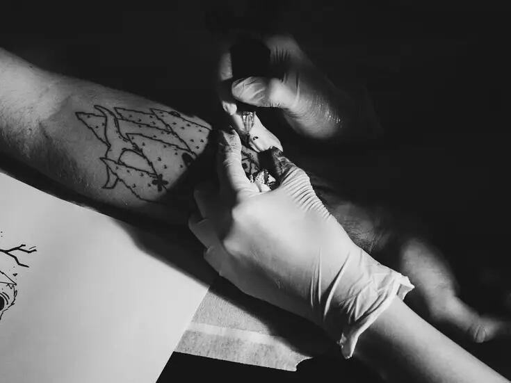 Mujeres destacan en la industria de los tatuajes en Tijuana