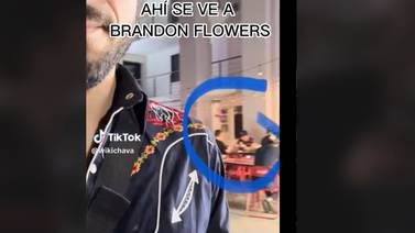 TikTok: "Bien humilde Brandon Flowers de The Killers come tacos en sitio lleno de basura"