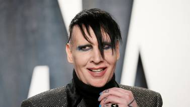 Marilyn Manson planea no refutar cargo de sonarse la nariz en camarógrafa