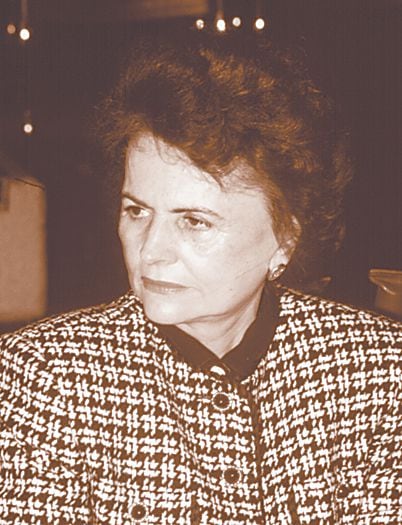 Alicia Arellano Tapia De las primeras mujeres que tuvieron un puesto