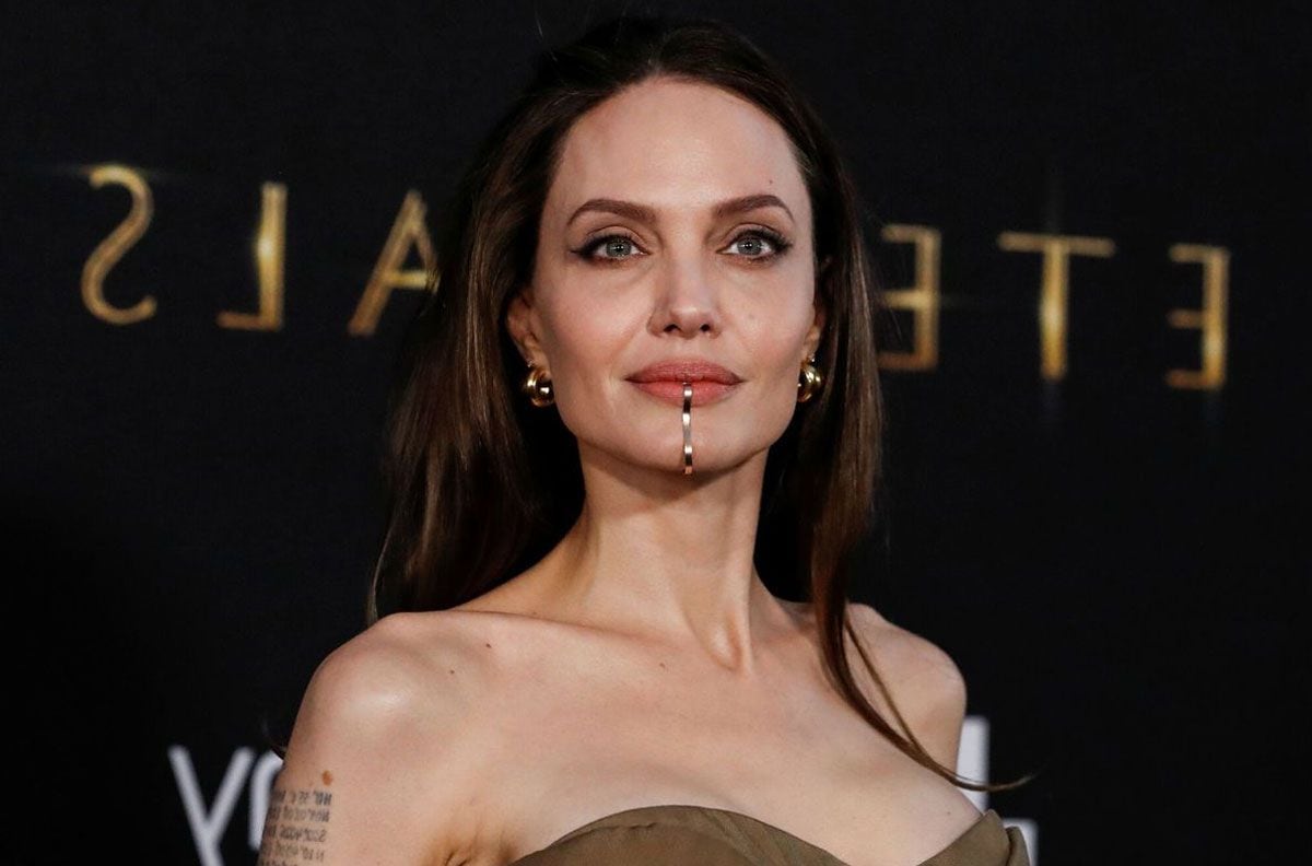 Angelina Jolie sigue buscando paz y justicia después de años de conflicto.
