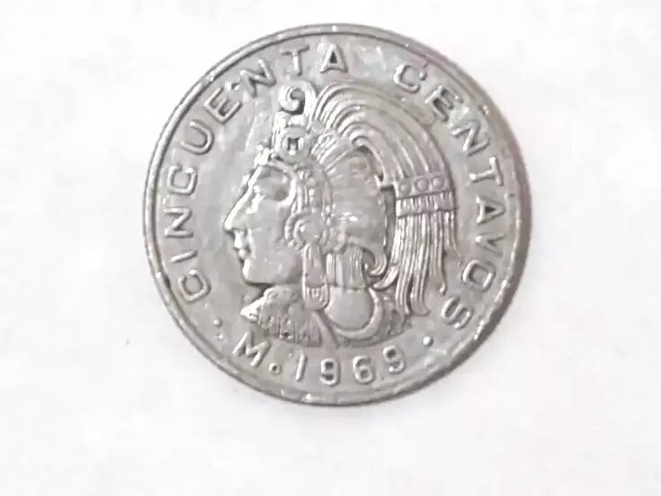 Moneda de 50 centavos con la cara del último tlatoani de los aztecas, se encuentra en venta por 50 mil pesos