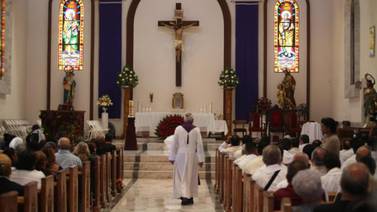 Iglesia exige justicia por el asesinato del sacerdote