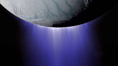 Telescopio Espacial  James Webb detecta en acción gran géiser en una luna de Saturno