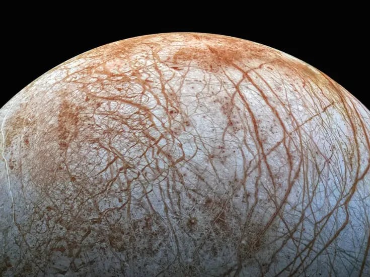 Europa, la luna de júpiter, produce oxígeno para un millón de personas por día