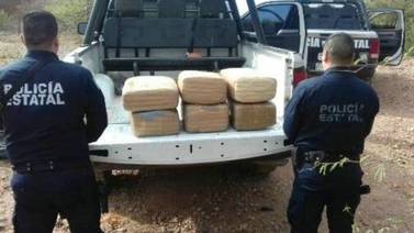 Policía Estatal encuentra 6 paquetes de droga en Magdalena