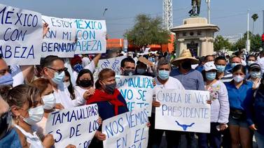 Marchan en Tamaulipas en apoyo a Francisco Cabeza de Vaca, acusado de varios delitos