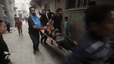 Acusan de crímen de guerra ataque a hospitales en Gaza