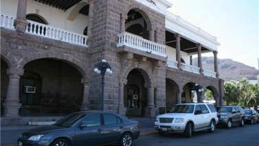 Ex burócratas piden liquidación en Guaymas