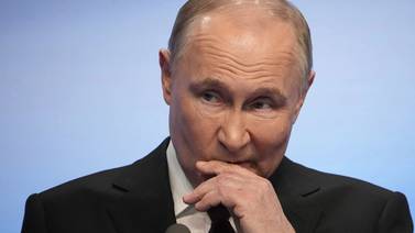Tras ganar elecciones, Putin dice que las fuerzas armadas de Rusia construirán un fuerte dentro de Ucrania