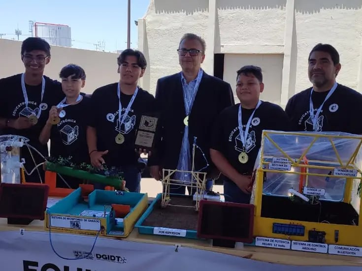 Alumnos de la técnica #2 ganan concurso de robótica estatal