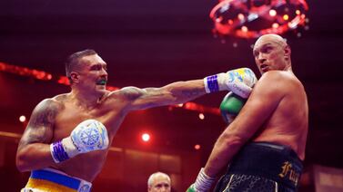 BOX: Oleksandr Usyk hace historia al vencer a Tyson Fury por el título de peso pesado