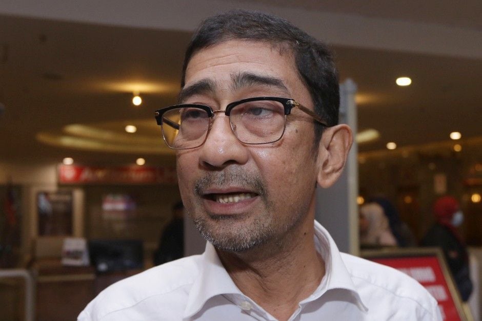 Deputy Communications and Multimedia Minister Datuk Zahidi Zainul Abidin were seen after their meeting at the Menara Dato Onn on Thursday. IZZRAFIQ ALIAS / The Star. March 12, 2020.