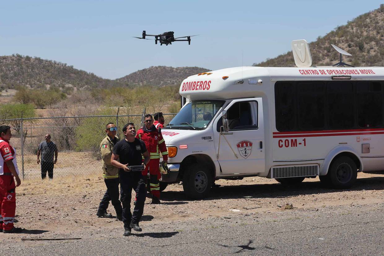 Con drones, buscan la posible avioneta desplomada, según reporte de vecinos de Villa Verde. | Julián Ortega