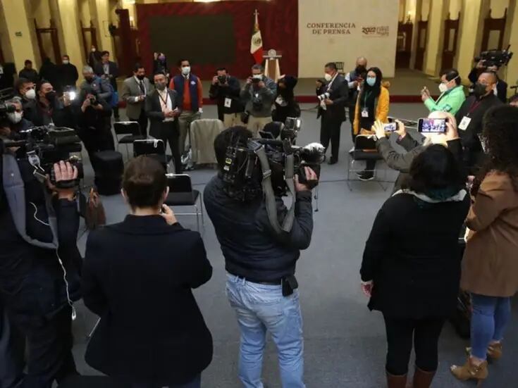 Gobierno de México presenta denuncia ante FGR por filtración de datos de periodistas