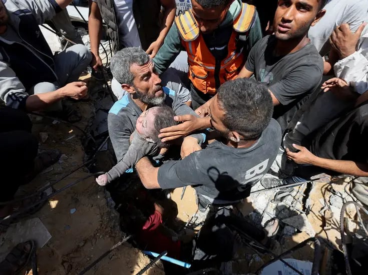 VIDEO: Israel mata a 20 personas cerca de una escuela