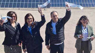 Inaugura gobernador parque solar Akin en Puerto Libertad