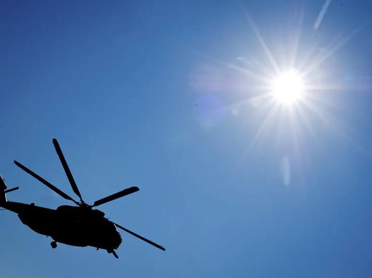 Hallan helicóptero militar desaparecido en California; Continúa la búsqueda de marines que iban a bordo