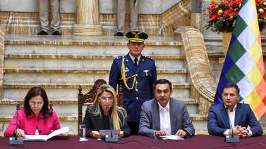 España expulsa a 3 diplomáticos bolivianos en "reciprocidad al gesto hostil"