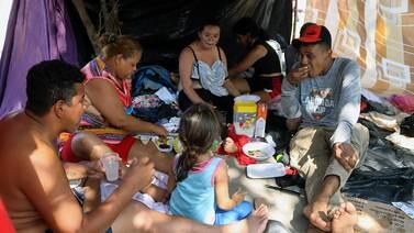La caravana migrante despide el año con la esperanza de regularizarse en México en 2024