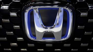 Honda llamará a revisión a 2.6 millones de vehículos en EU por falla en bomba de combustible
