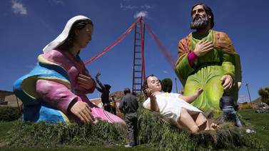 Bolivia inaugura pesebre gigante para recrear nacimiento de Jesús