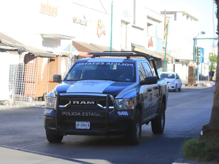 Arrestan a hombre por manejar a exceso de velocidad y portar arma de fuego en Hermosillo