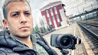 VIDEO: Youtuber mexicano Alex Tienda capta ataques en Ucrania   