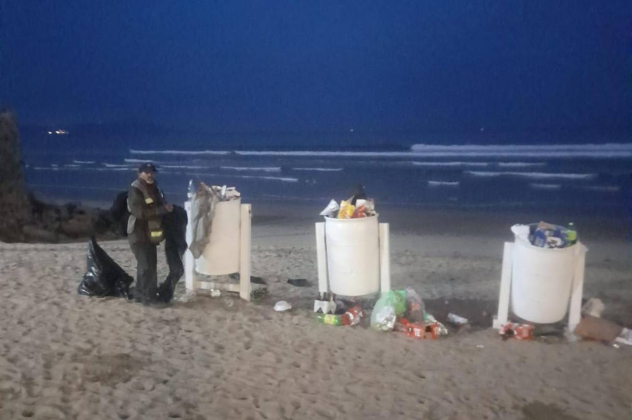Recogen 70 toneladas desechos en playas de Ensenada