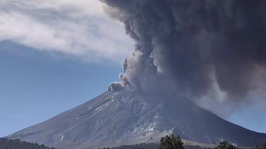 Recogen 11 toneladas de ceniza del Popocatépetl