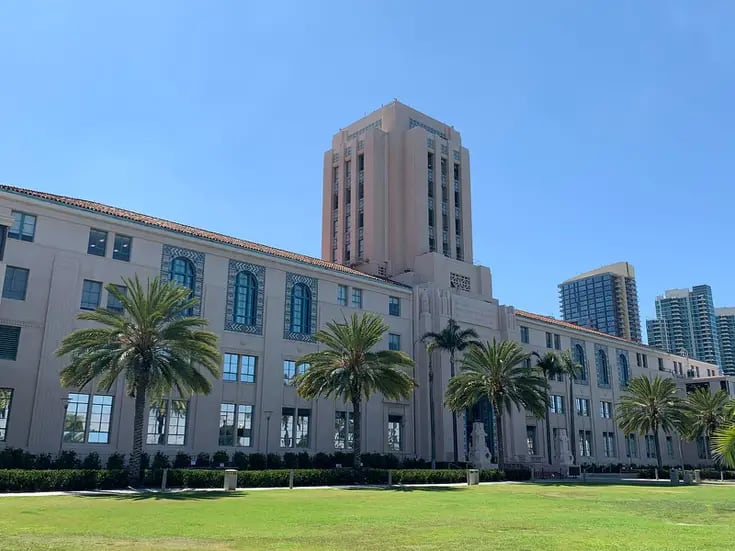 Cerrarán oficinas públicas en San Diego por día festivo