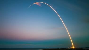  SpaceX lanza 23 nuevos satélites