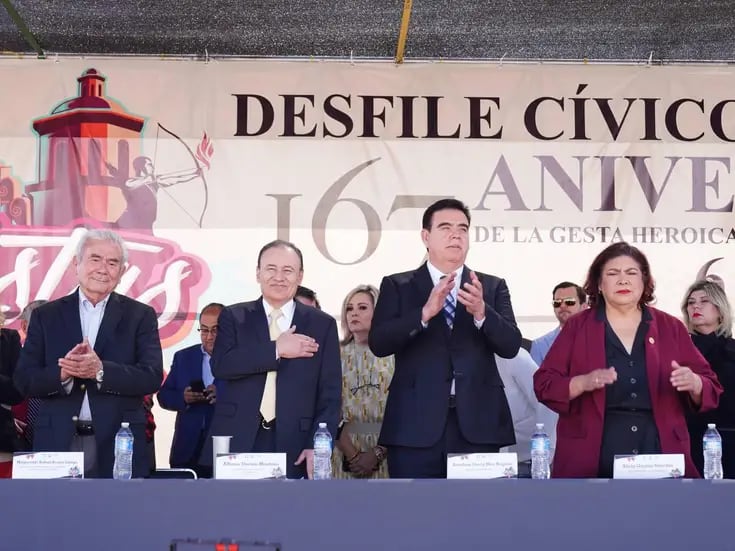 Atestigua Gobernador desfile conmemorativo del 167 aniversario de Gesta Heroica de Caborca