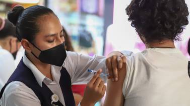 Seguirá vacunación de menores contra sarampión y hepatitis el lunes