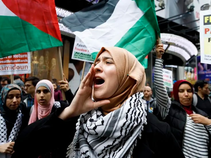 Tres detenidos en Nueva York después de interrumpir una misa, exigiendo ‘¡Liberen Palestina!’