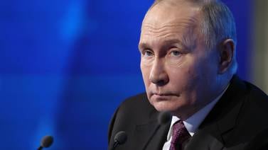 Putin repite mandato en Rusia; completa 20 años en el poder