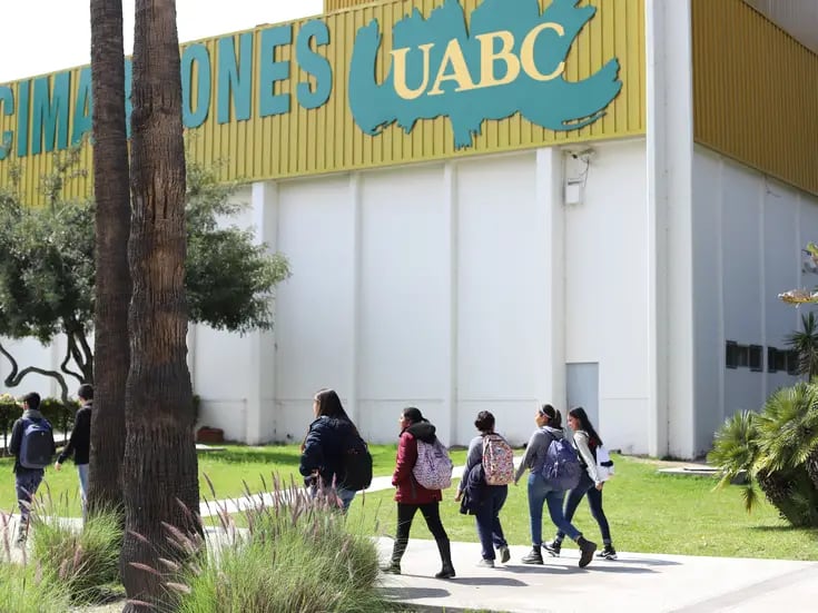 Jóvenes de UABC que interrumpieron estudios podrán retomarlos