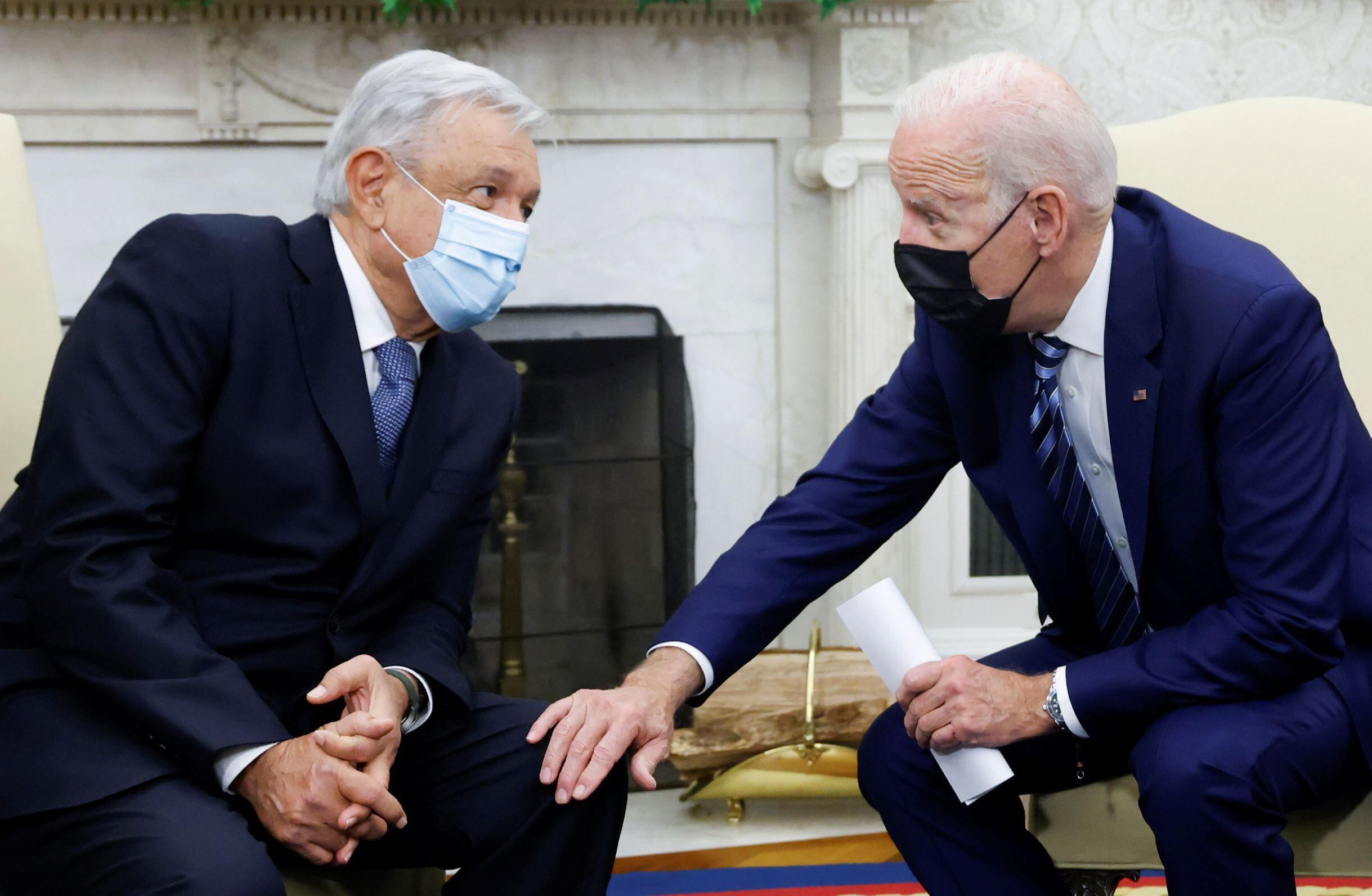 Foto del jueves de los presidentes de EEUU, Joe Biden, y Mexico, Andres Manuel Lopez Obrador, en el Salón Oval de la Casa Blanca. 
Nov 18, 2021.  REUTERS/Jonathan Ernst