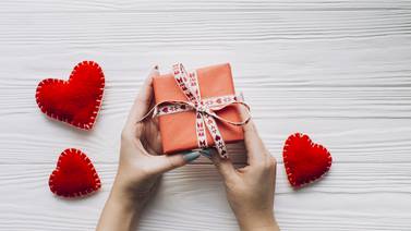 ¿Cómo puedes economizar en tus regalos de San Valentín?