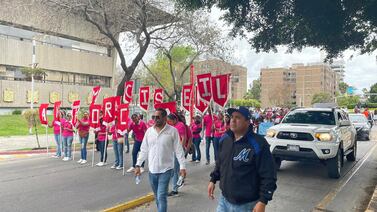 3 mil trabajadores exigen atención de las autoridades en Día del Trabajo