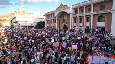 8M: Exigen mujeres equidad y alto a la violencia en México